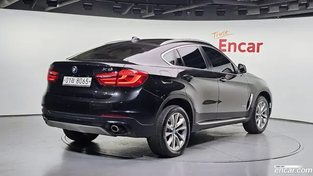 Main__Slider__Photo:X6 BMW 2017.4-1