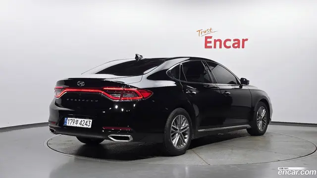 Main__Slider__Photo:Grandeur Hyundai 2019.9-1