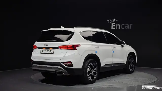 Main__Slider__Photo:Santafe Hyundai 2019.7-1