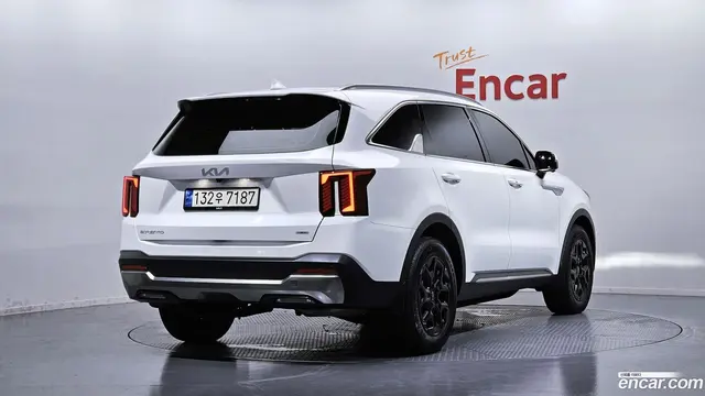 Main__Slider__Photo:Sorento Kia 2024.0-1