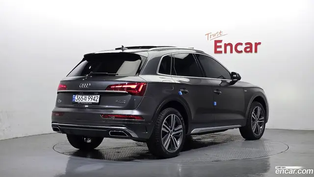 Main__Slider__Photo:Q5 Audi 2022.2-1