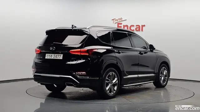 Main__Slider__Photo:Santafe Hyundai 2018.10-1