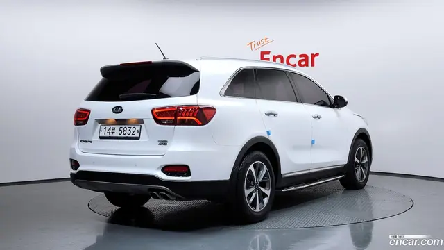 Main__Slider__Photo:Sorento Kia 2018.11-1
