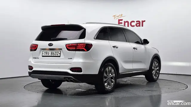 Main__Slider__Photo:Sorento Kia 2017.9-1