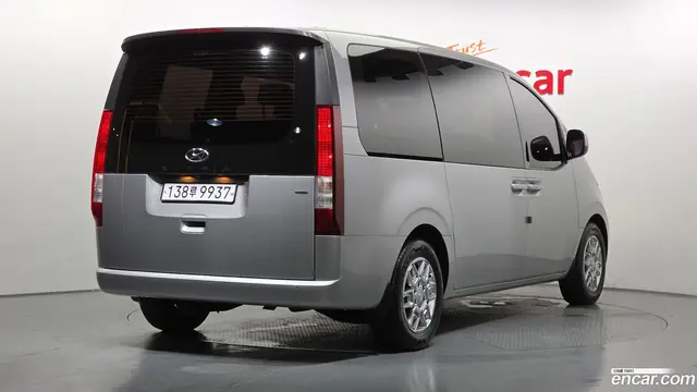 Main__Slider__Photo:Staria Hyundai 2021.10-1