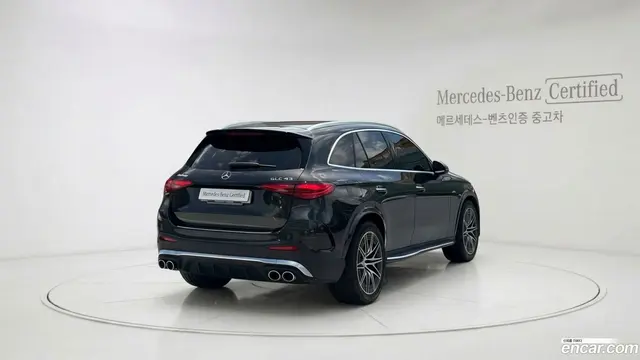 Main__Slider__Photo:GLC-Class Mercedes-Benz 2025.7-1