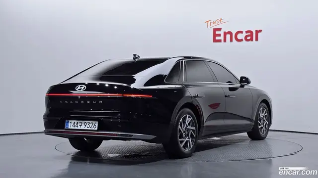 Main__Slider__Photo:Grandeur Hyundai 2026.0-1