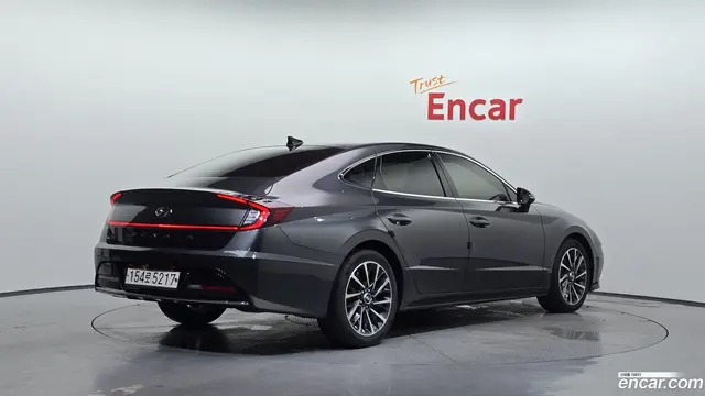 Main__Slider__Photo:Sonata Hyundai 2021.5-1
