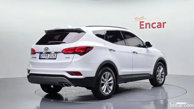 Main__Slider__Photo:Santafe Hyundai 2018.0-1