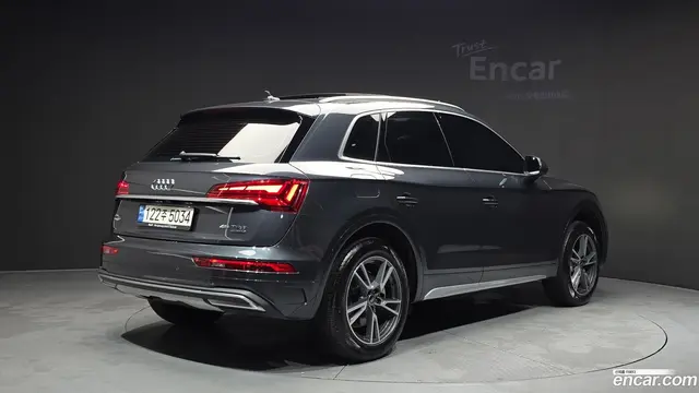 Main__Slider__Photo:Q5 Audi 2022.7-1