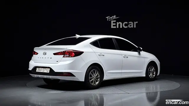 Main__Slider__Photo:AVANTE Hyundai 2019.4-1