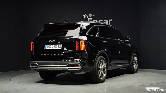 Main__Slider__Photo:Sorento Kia 2022.3-1