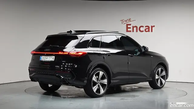 Main__Slider__Photo:Q5 Audi 2025.11-1