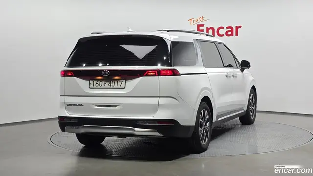 Main__Slider__Photo:Canival Kia 2021.5-1