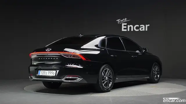Main__Slider__Photo:Grandeur Hyundai 2020.6-1