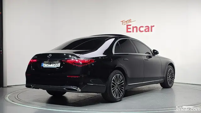 Main__Slider__Photo:S-Class Mercedes-Benz 2025.0-1