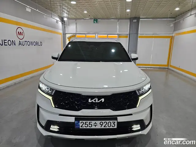 Main__Slider__Photo:Sorento Kia 2023.3-1