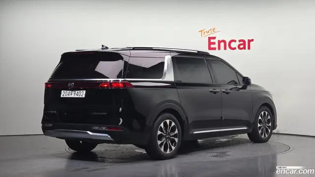 Main__Slider__Photo:Canival Kia 2021.3-1