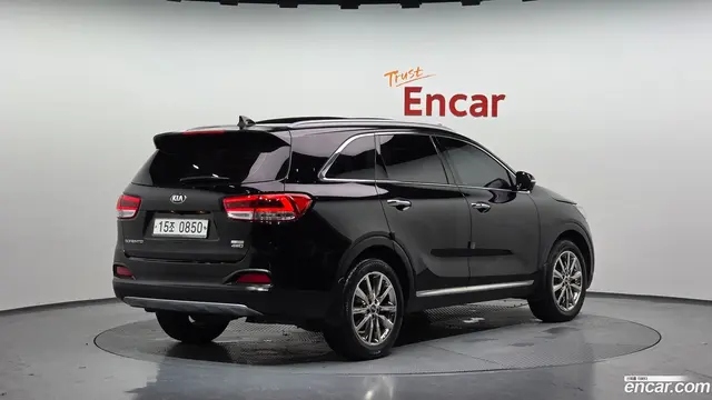 Main__Slider__Photo:Sorento Kia 2016.2-1