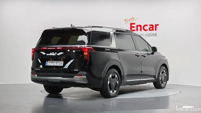 Main__Slider__Photo:Canival Kia 2024.2-1