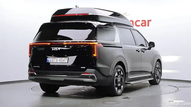 Main__Slider__Photo:Canival Kia 2025.1-1