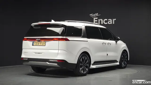 Main__Slider__Photo:Canival Kia 2022.3-1