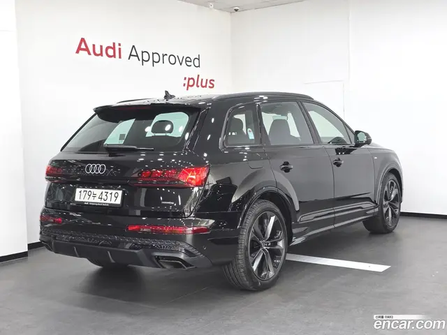 Main__Slider__Photo:Q7 Audi 2026.2-1