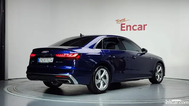 Main__Slider__Photo:A4 Audi 2022.5-1