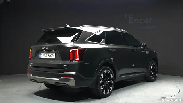 Main__Slider__Photo:Sorento Kia 2024.4-1