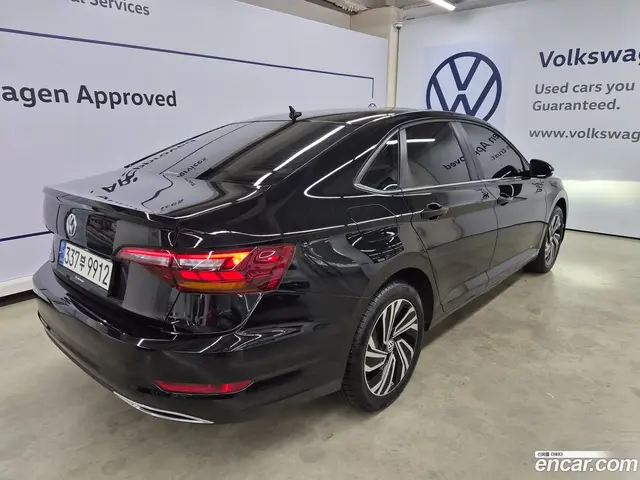 Main__Slider__Photo:Jetta Volkswagen 2020.11-1