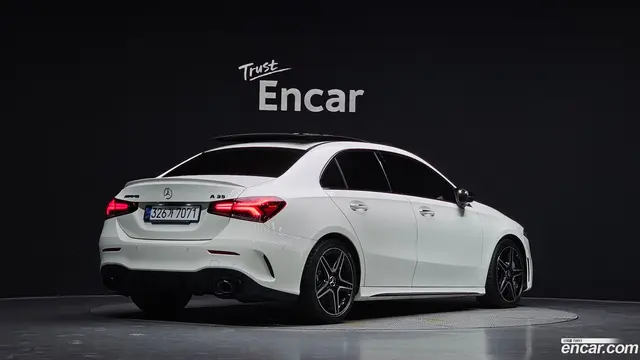 Main__Slider__Photo:A-Class Mercedes-Benz 2022.10-1