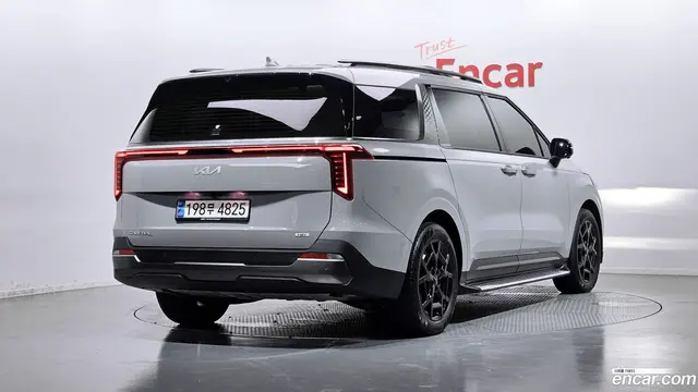 Main__Slider__Photo:Canival Kia 2024.4-1