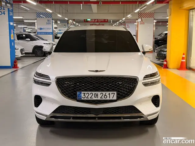 Main__Slider__Photo:GV70 Genesis 2022.4-1