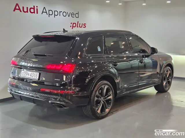 Main__Slider__Photo:Q7 Audi 2026.2-1