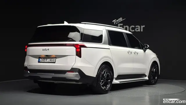 Main__Slider__Photo:Canival Kia 2024.10-1