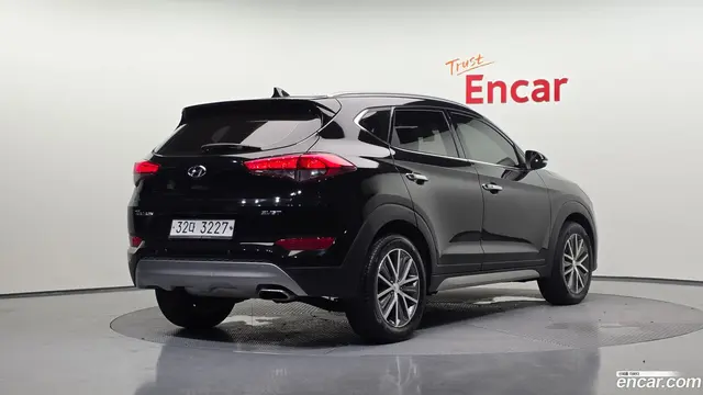 Main__Slider__Photo:Tucson Hyundai 2017.1-1