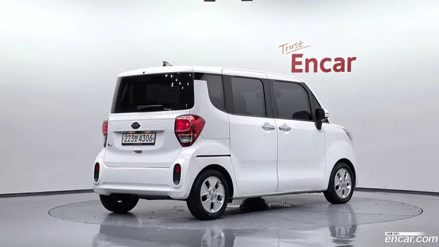 Main__Slider__Photo:RAY Kia 2021.4-1