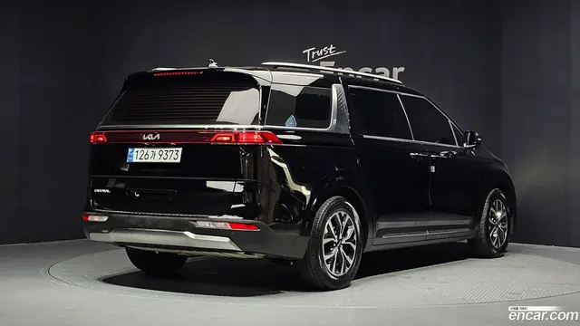 Main__Slider__Photo:Canival Kia 2022.3-1
