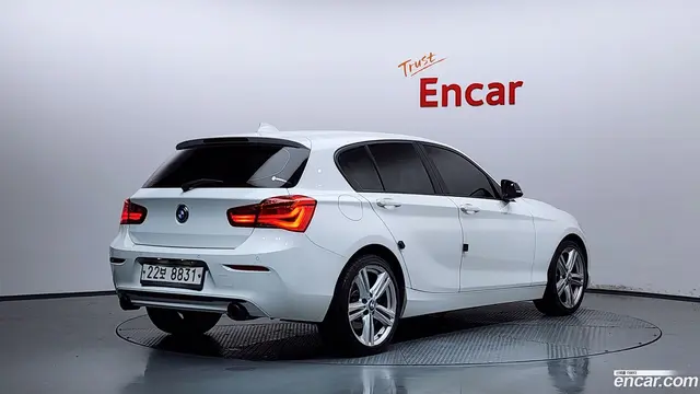 Main__Slider__Photo:1-Series BMW 2017.1-1