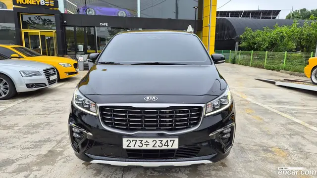 Main__Slider__Photo:Canival Kia 2019.8-1