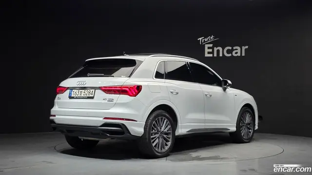 Main__Slider__Photo:Q3 Audi 2024.2-1