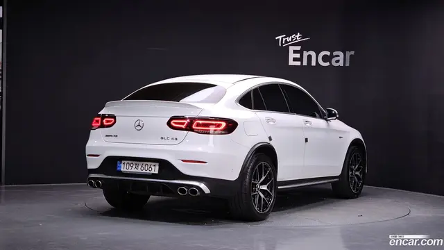 Main__Slider__Photo:GLC-Class Mercedes-Benz 2022.2-1