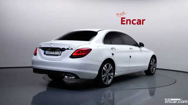 Main__Slider__Photo:C-Class Mercedes-Benz 2021.6-1
