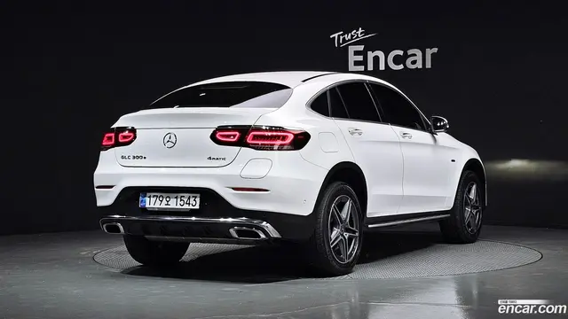 Main__Slider__Photo:GLC-Class Mercedes-Benz 2020.11-1