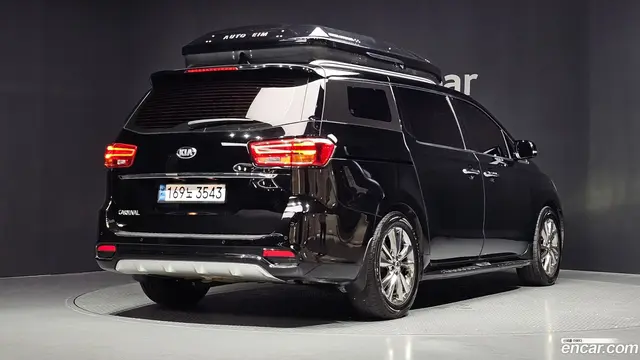 Main__Slider__Photo:Canival Kia 2018.5-1