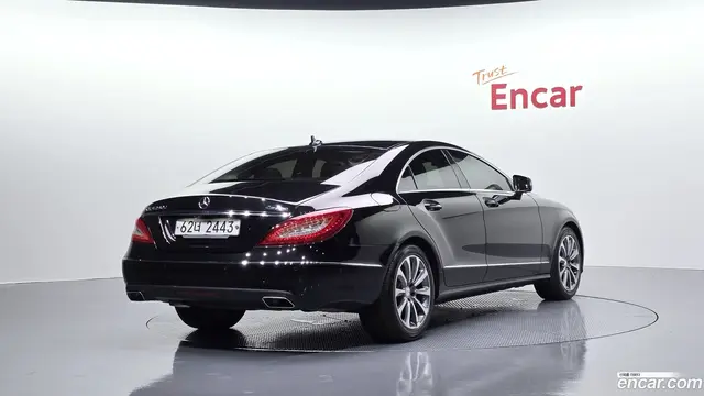 Main__Slider__Photo:CLS-Class Mercedes-Benz 2017.3-1