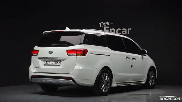 Main__Slider__Photo:Canival Kia 2016.10-1