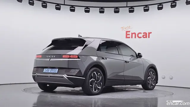 Main__Slider__Photo:Ioniq5 Hyundai 2022.9-1