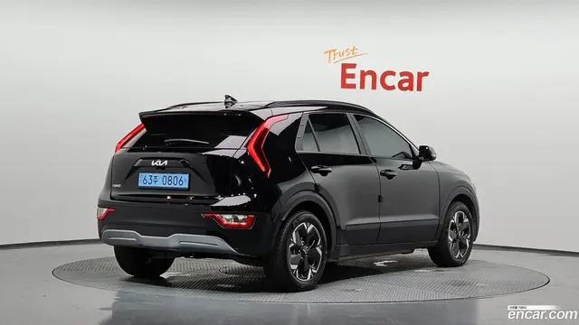 Main__Slider__Photo:Niro Kia 2023.3-1