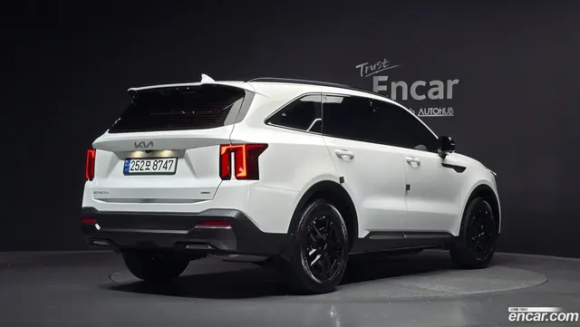 Main__Slider__Photo:Sorento Kia 2024.6-1